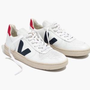 Veja™ V-10 Sneakers in Colorblock